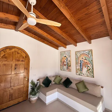 Yeguna - Piscina Climatizada