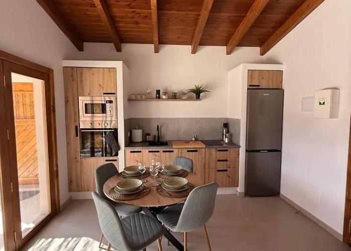 Yeguna - Piscina Climatizada *