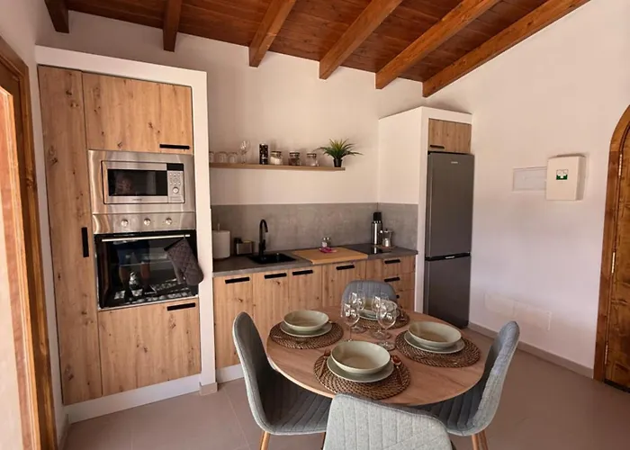 Yeguna - Piscina Climatizada *