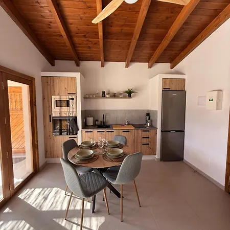 Yeguna - Piscina Climatizada *